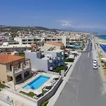 Irida Beachfront For 12 Steps To Amenities