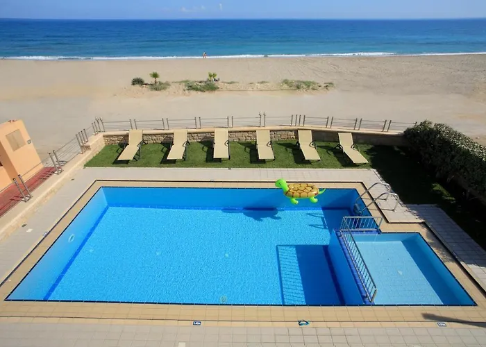 Irida Beachfront For 12 Steps To Amenities Willa Retimno