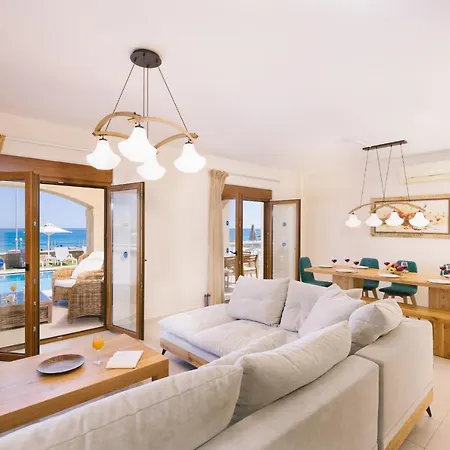Irida Beachfront For 12 Steps To Amenities Villa Rethimnon