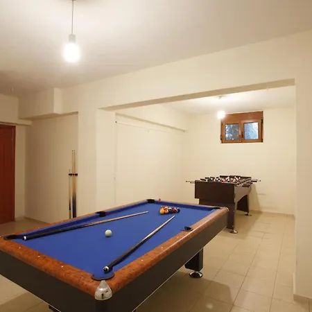 Villa Irida Beachfront For 12 Steps To Amenities *