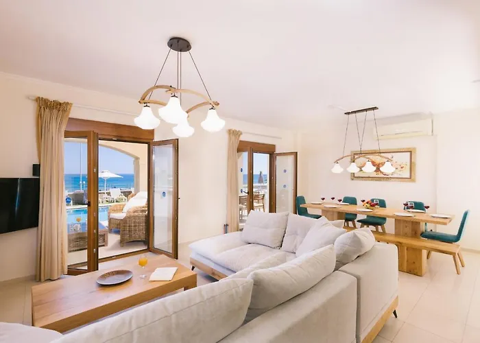 Irida Beachfront For 12 Steps To Amenities Villa Rétino