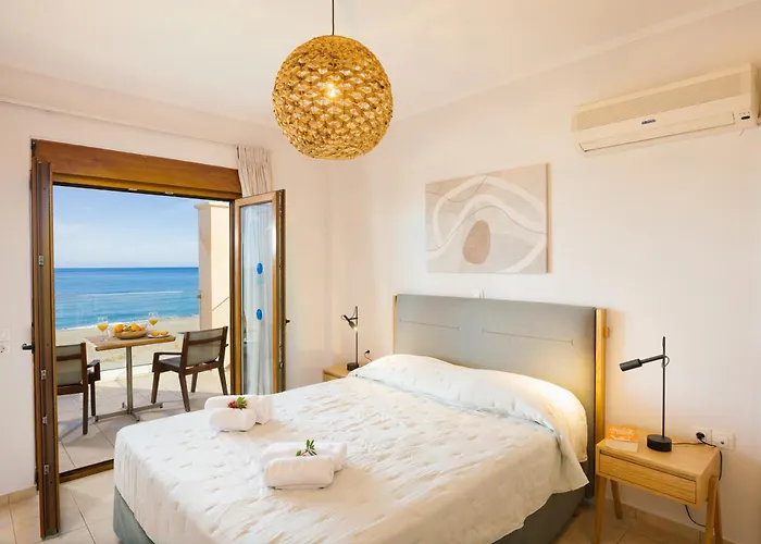 Villa Irida Beachfront For 12 Steps To Amenities *