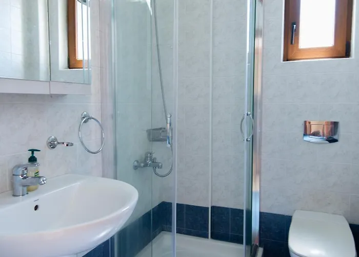 Villa Irida Beachfront For 12 Steps To Amenities *